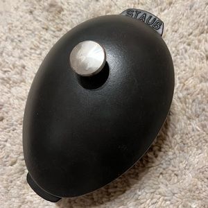 Black Staub Cast Iron Mussel Pot